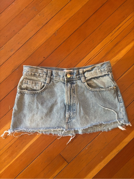 Zara Dresses & Skirts - Zara Distressed Light Wash Denim Mini Skirt Raw Hem Medium 32”